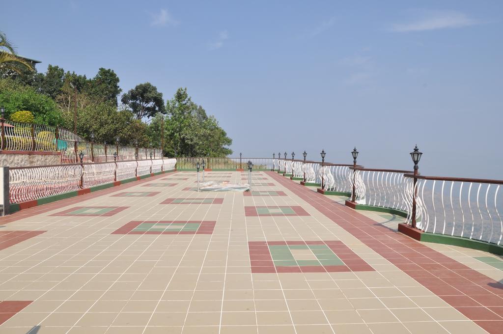 Raval Bunglow Panchgani Bagian luar foto