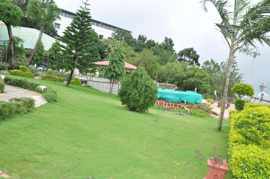 Raval Bunglow Panchgani Bagian luar foto